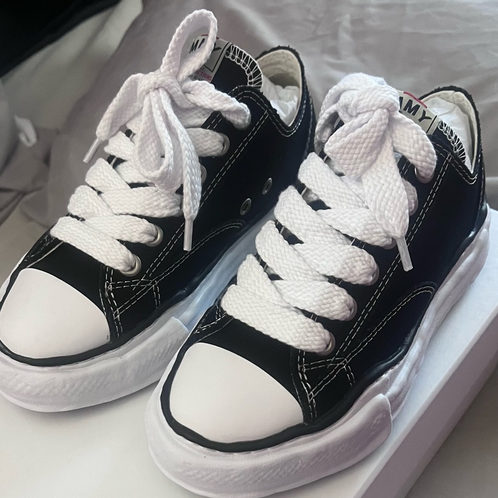 Maison Mihara Size: 37 Women’s